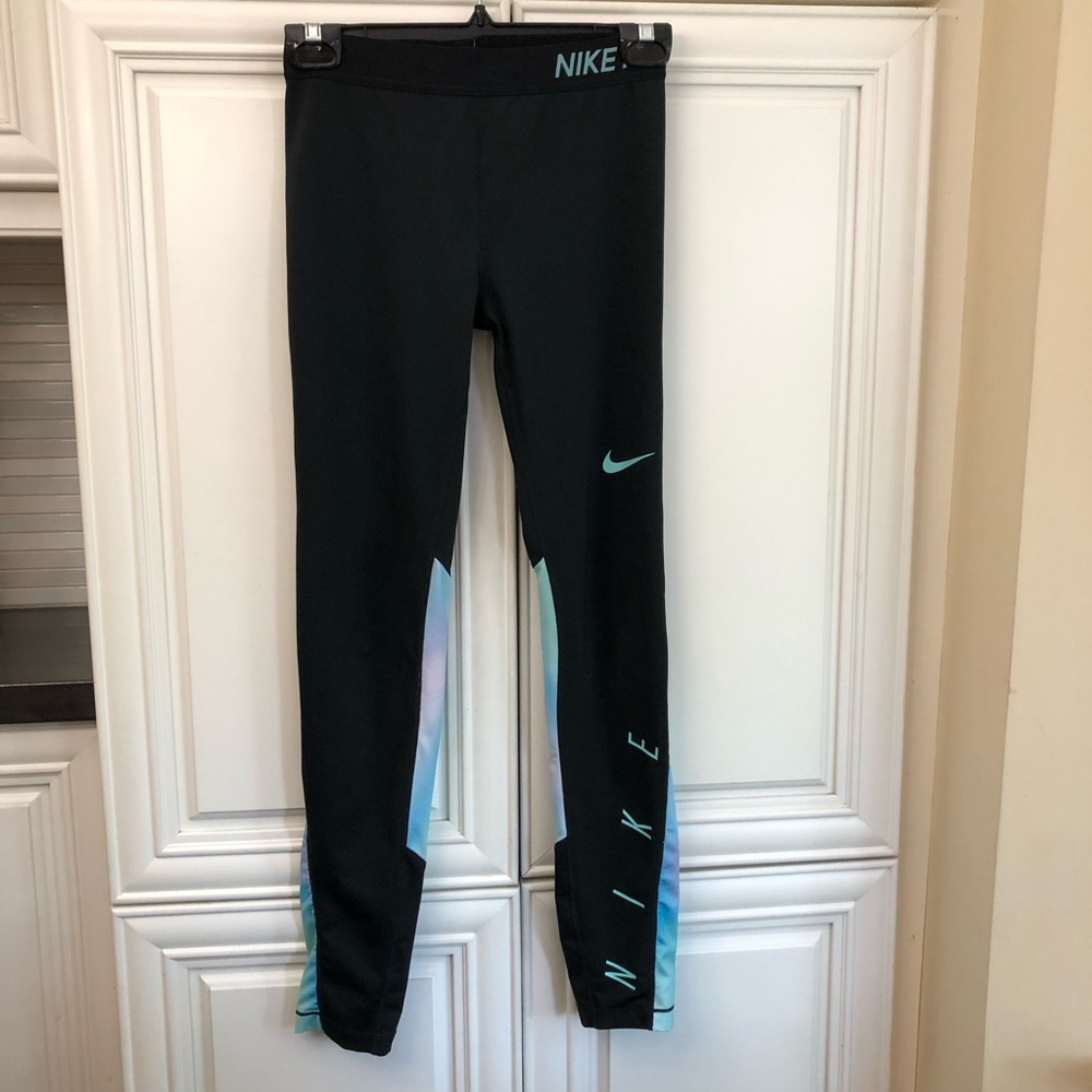 Nike Pro Dri-fit women’s running leggings